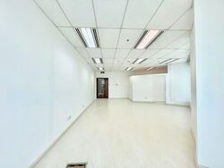 Sunshine Plaza (D7), Office #545475641